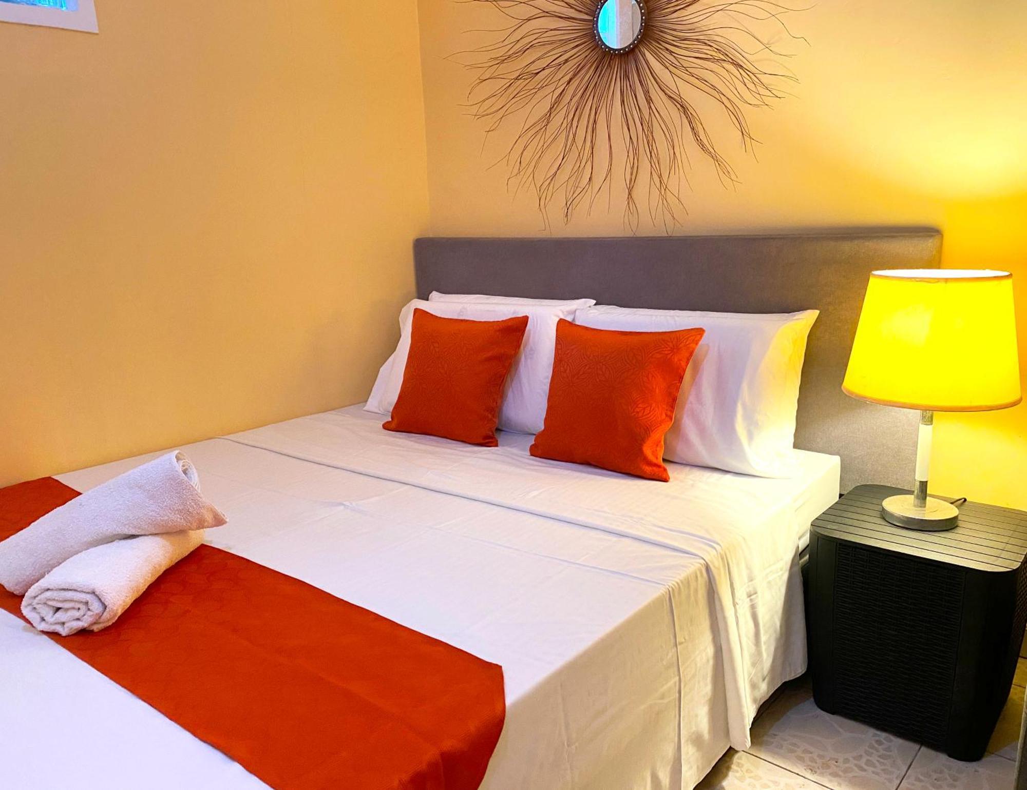 Little Norway Guesthouse - Mactan Cebu International Airport Lapu-Lapu City Room photo